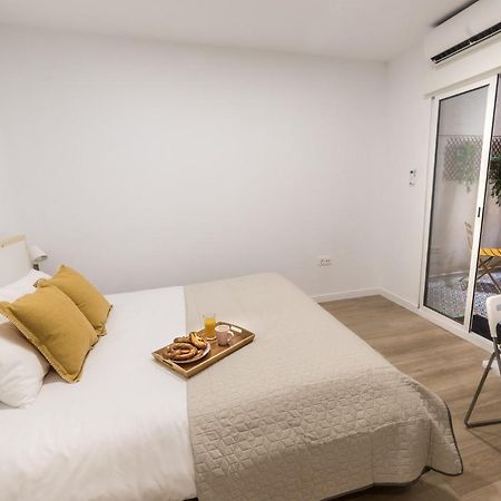 Moonkey - Apto. Albeniz, Con Acogedor Patio Alicante Zewnętrze zdjęcie